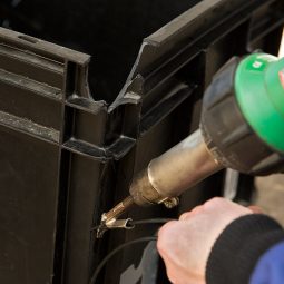 Sudura in plastic cutii negre plastic ESD